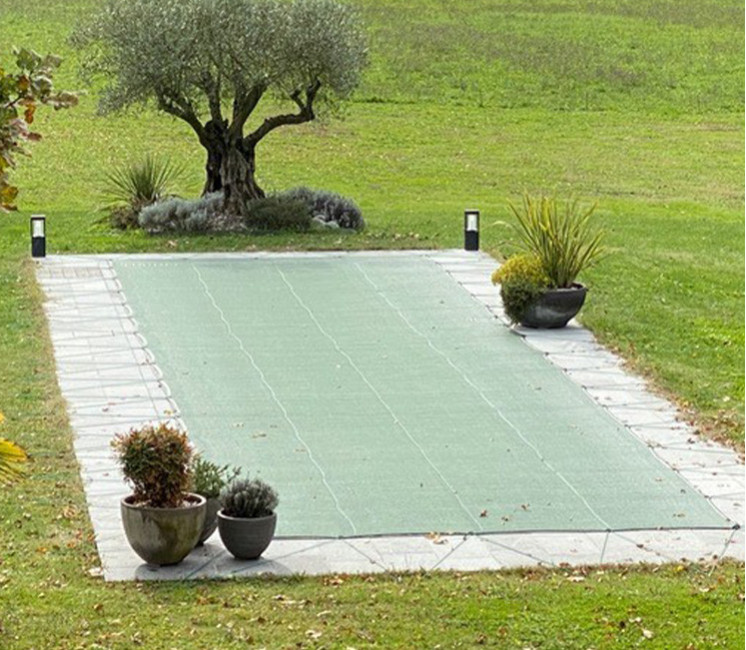 Filet anti-salissures piscine