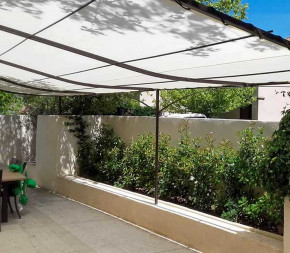 toile d'ombrage blanche perméable